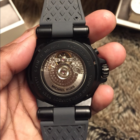 Men watch - Picture 2 of 2